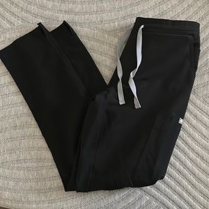 FIGS yola skinny scrub pants